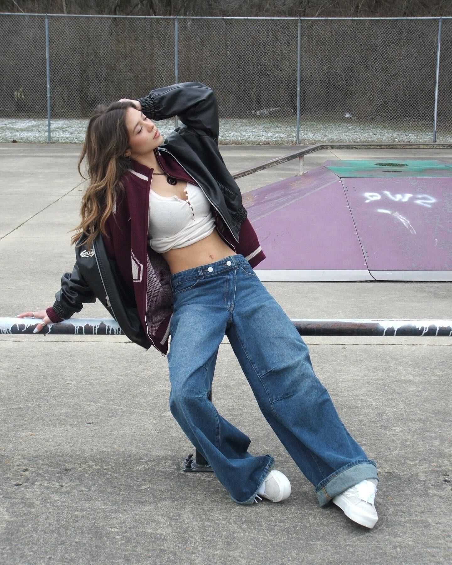 Skylar is sexy 