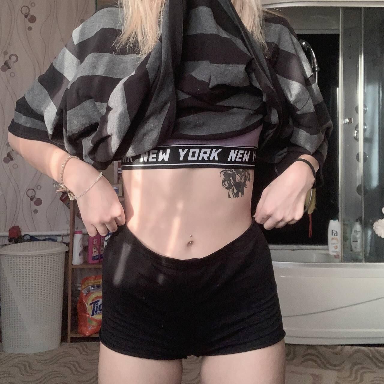 ローラ|