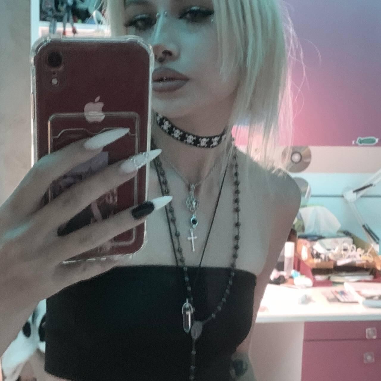 ローラ|
