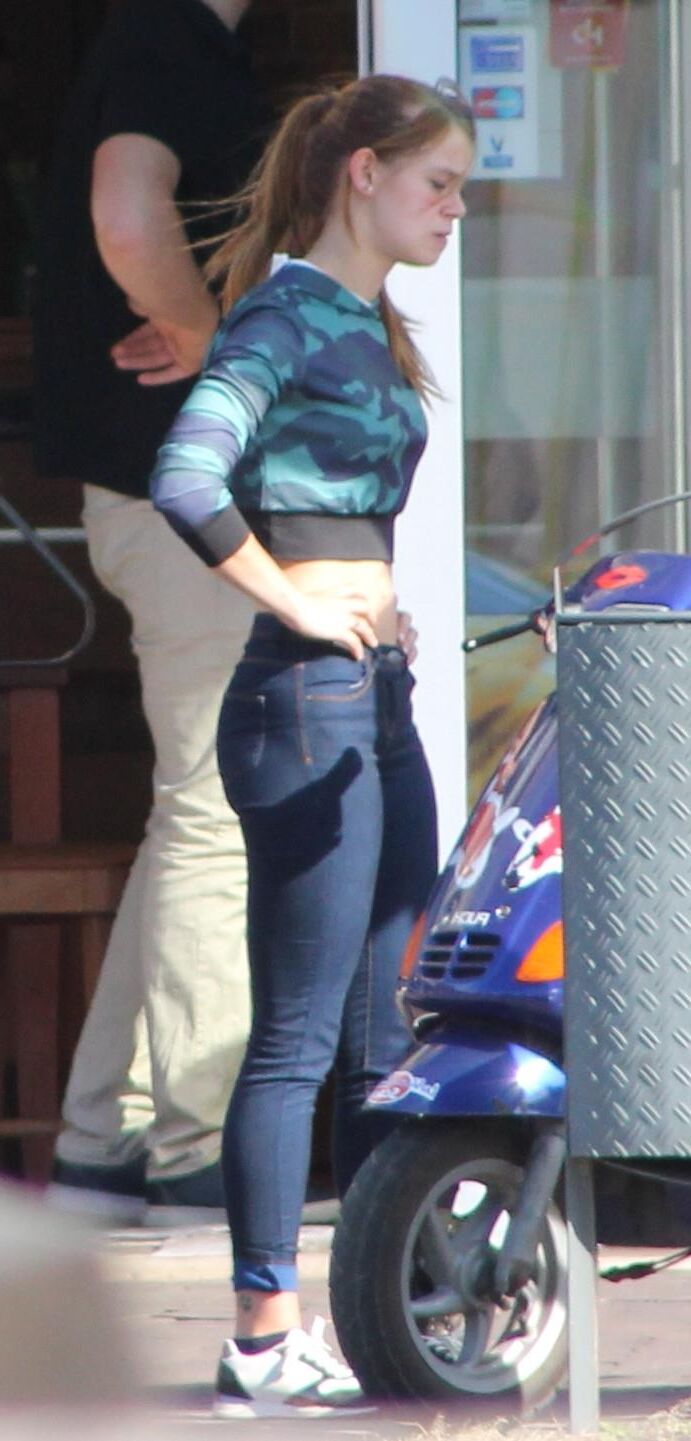 Candid Girls Teen Street Voyeur 