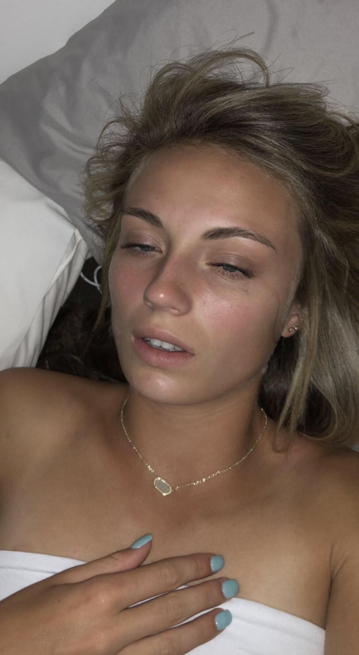 Slutty Blonde Allie