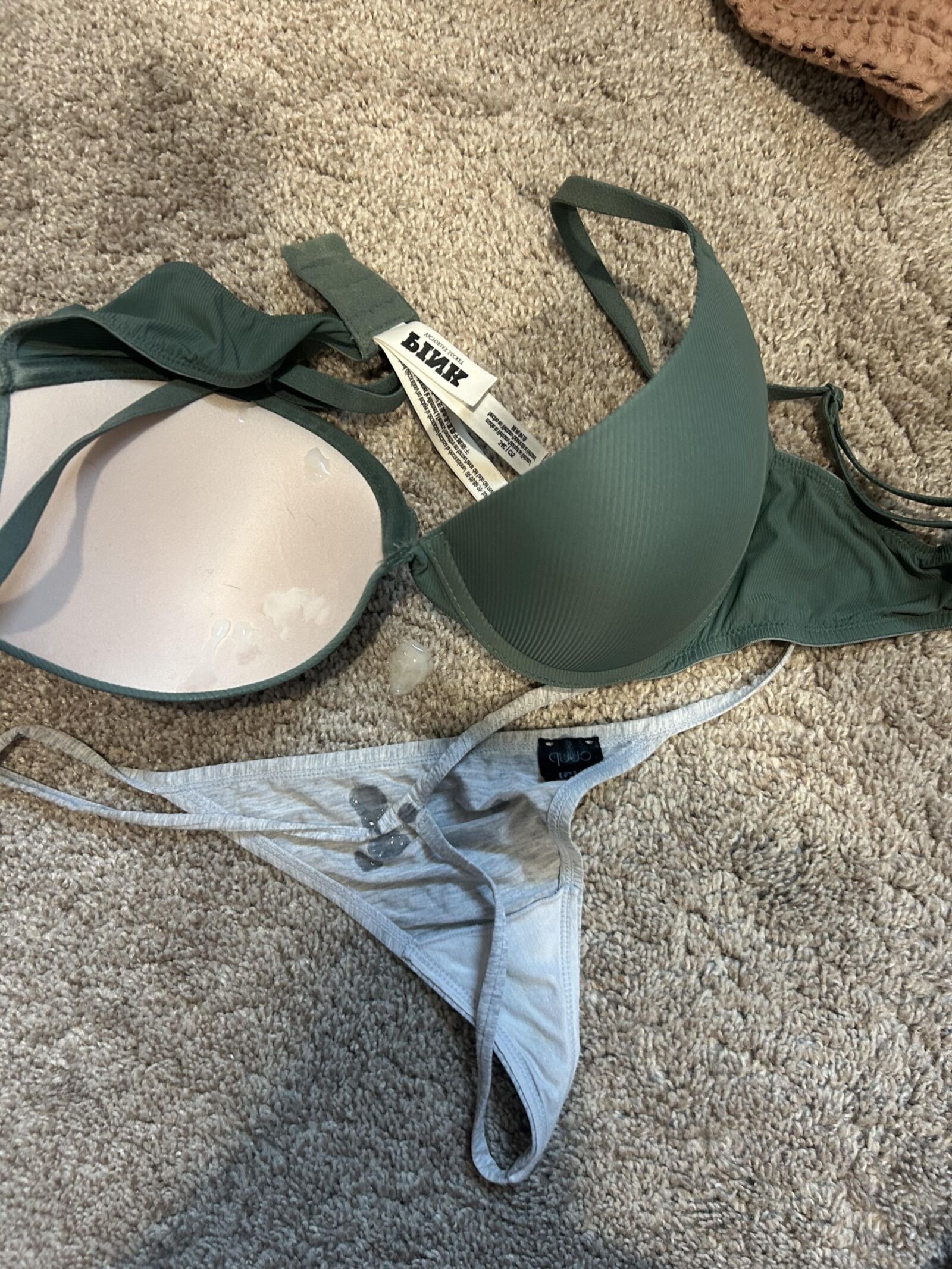 Serbian teen sister,her stuff/Srbija klinka sestra i njen ves 