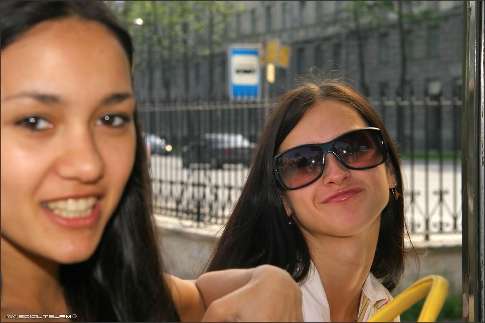 Kamilla / Lydia Russian Girls nas ruas (não nuas)