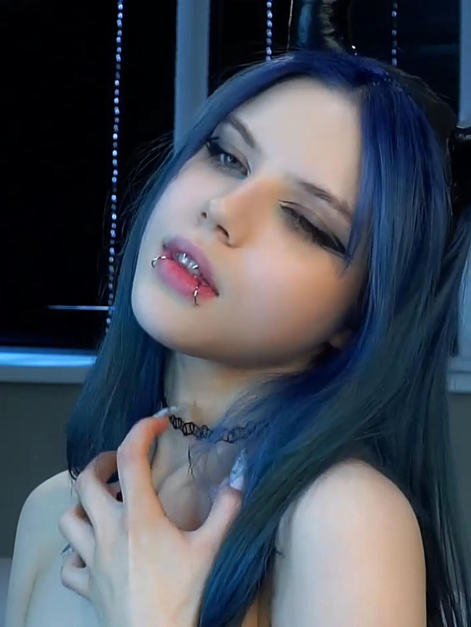 EVELYYN 