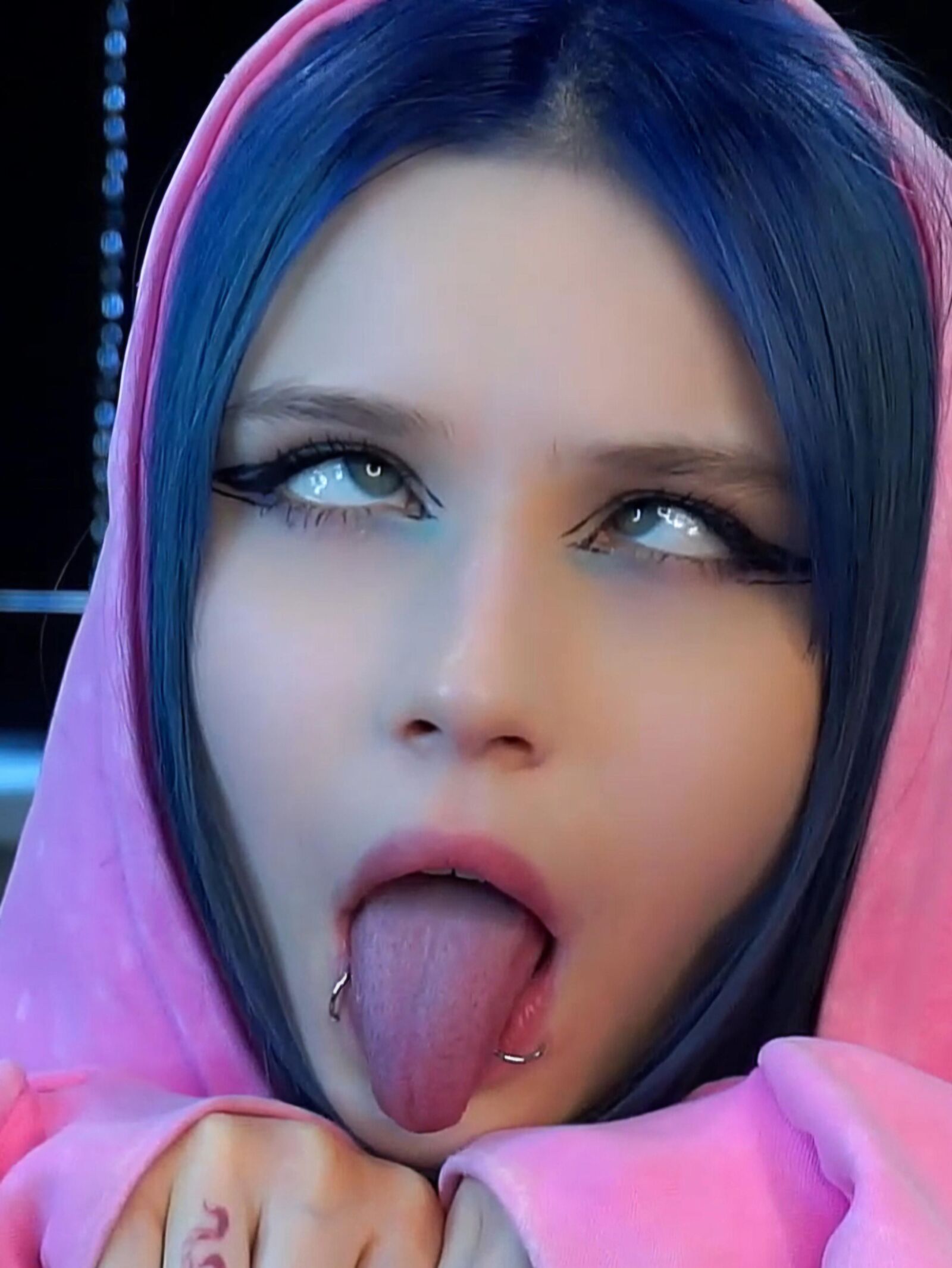 EVELYYN 