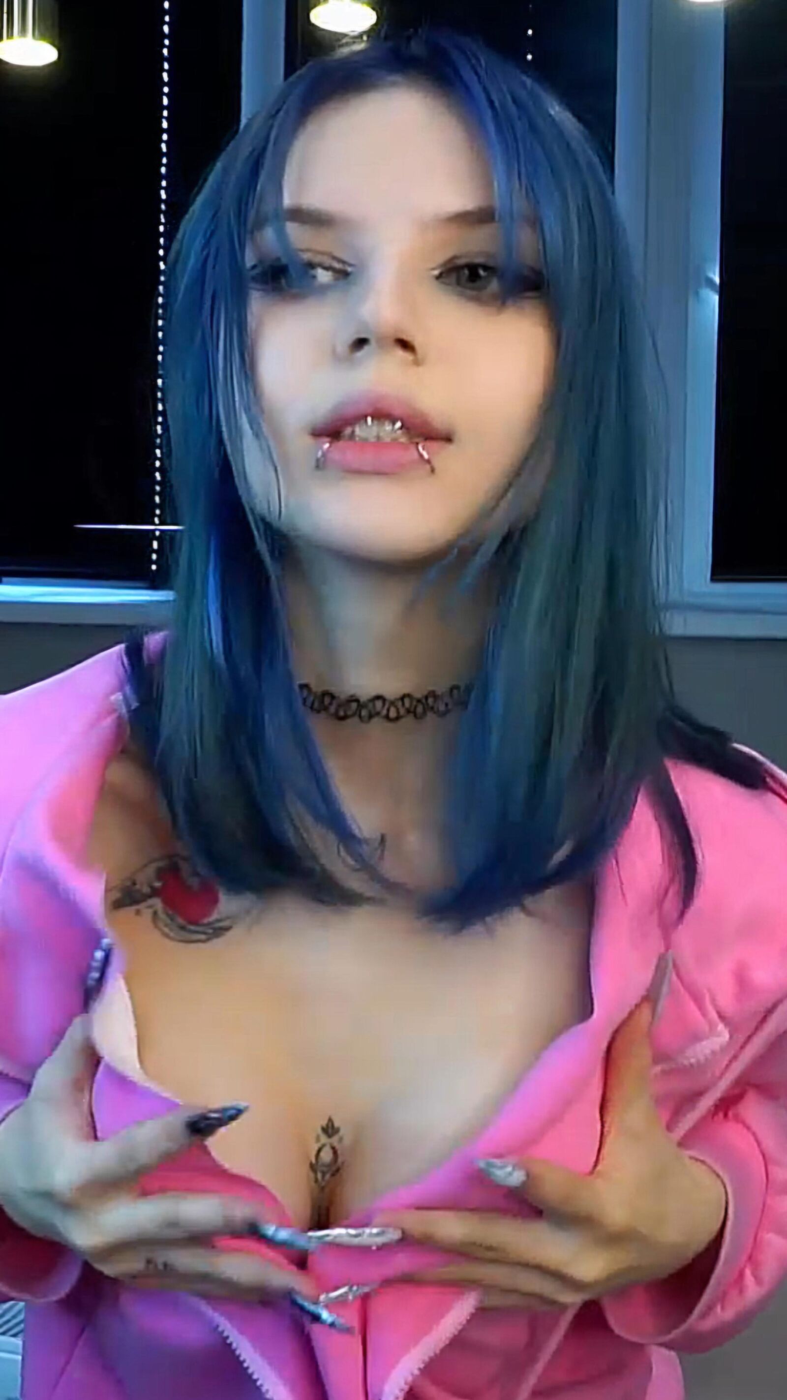 EVELYYN 