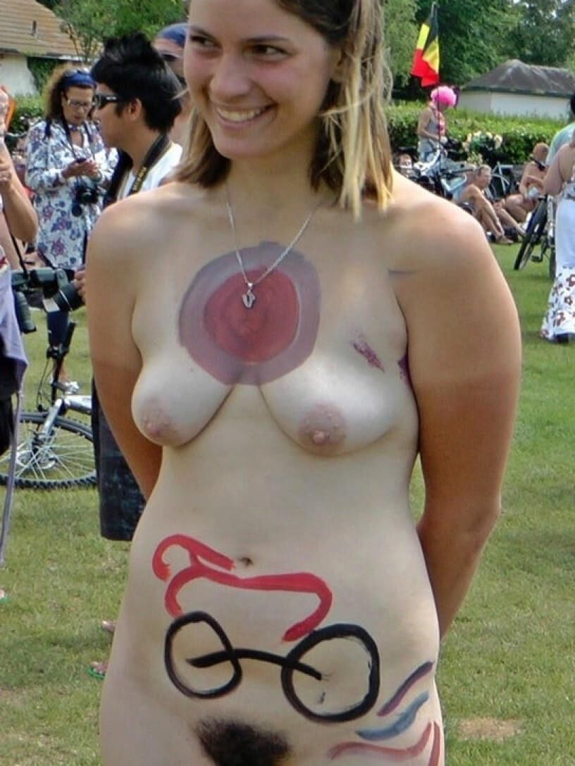 Las grandes tetas del joven Nanna