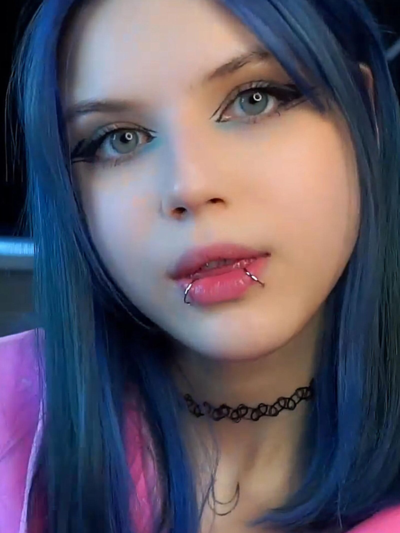 EVELYYN 