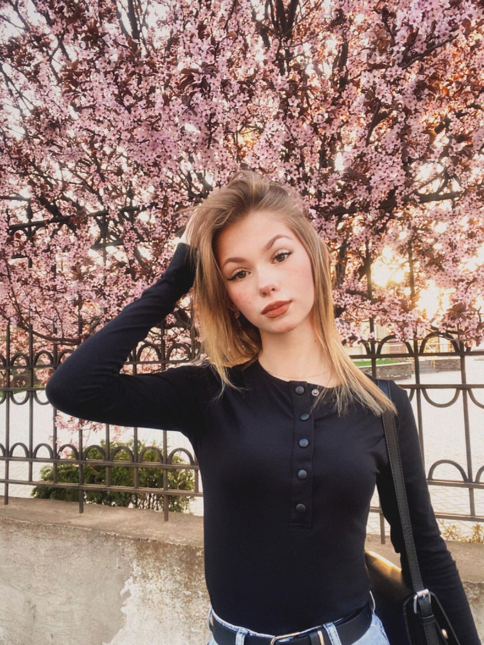 Non Nude Girlfriends Mixed 