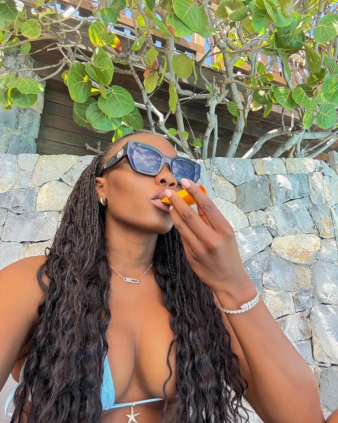 Black girls in bikini 