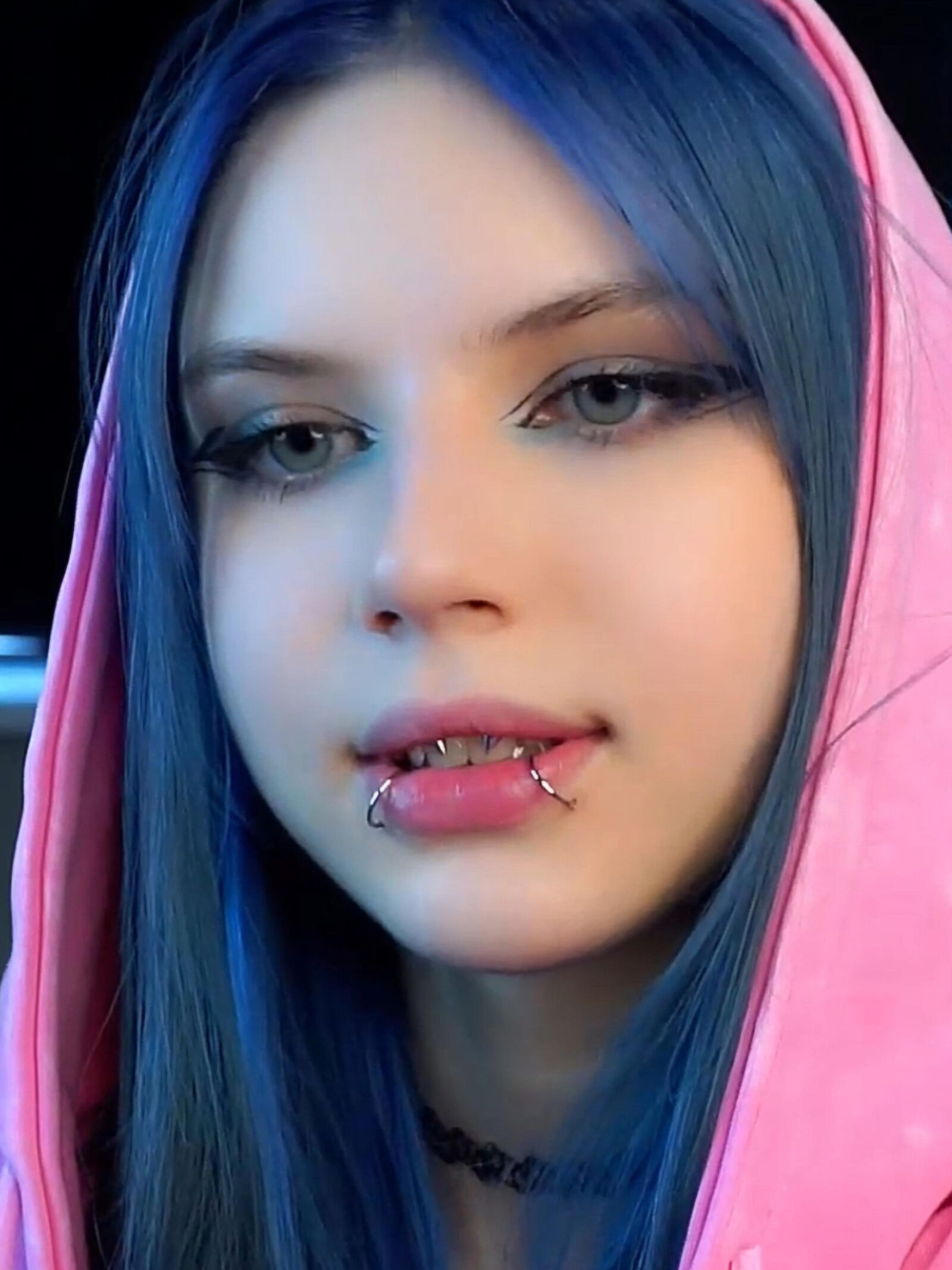 EVELYYN 