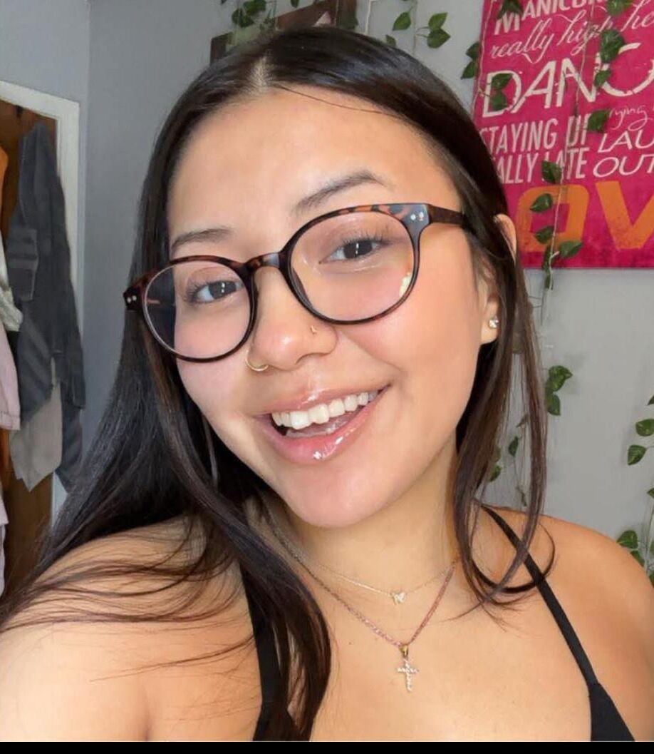 Sexy yr old hottie