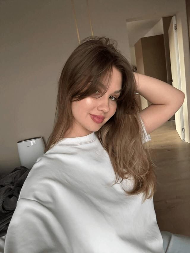 Angelina Tikhomirova