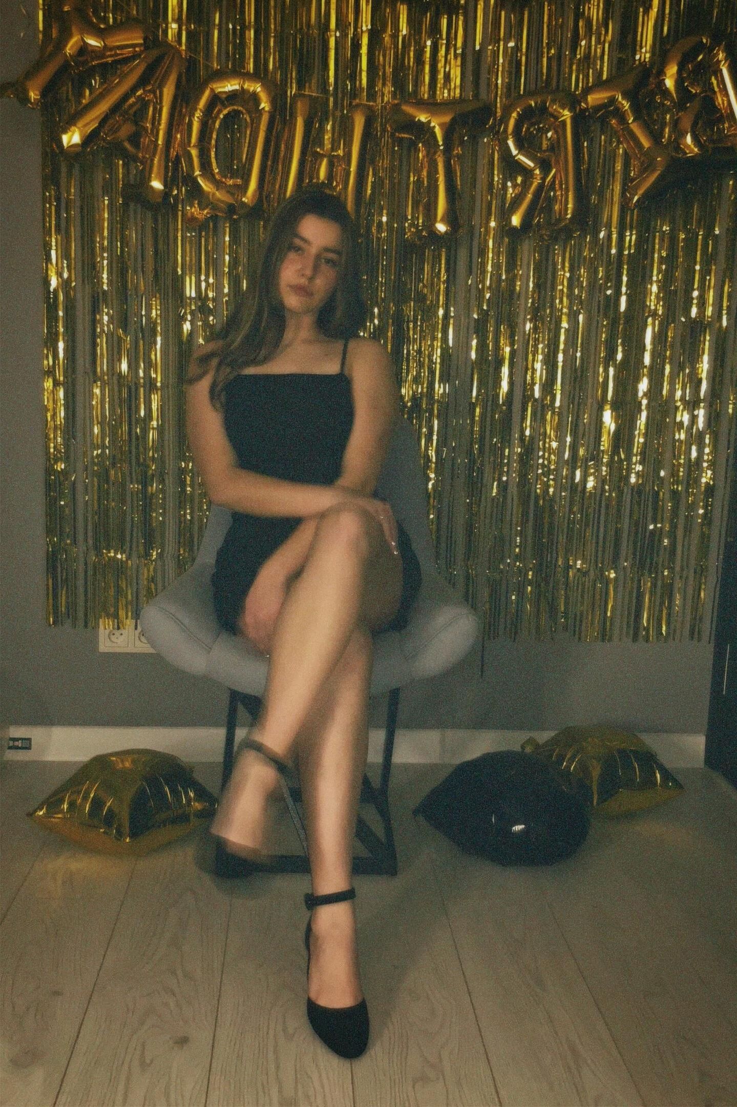 Non Nude Girlfriends Mixed 