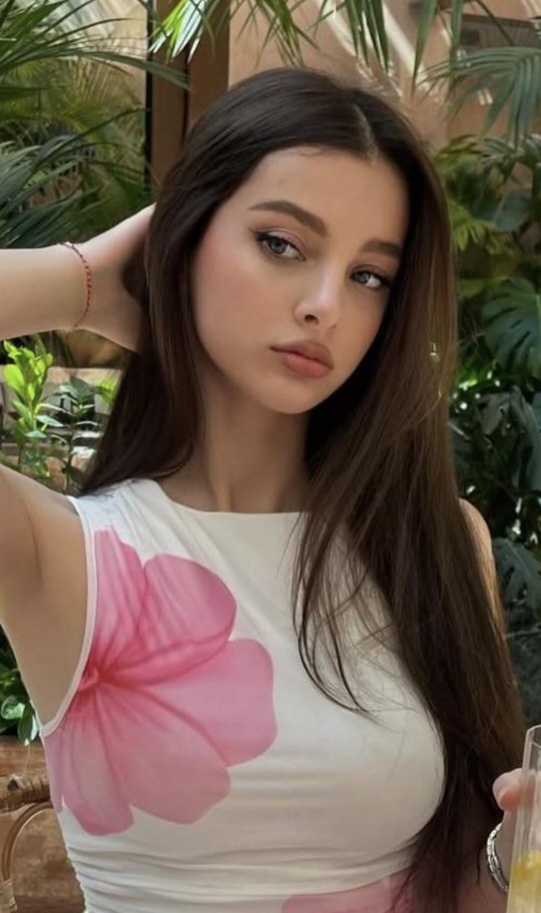 Лица NN