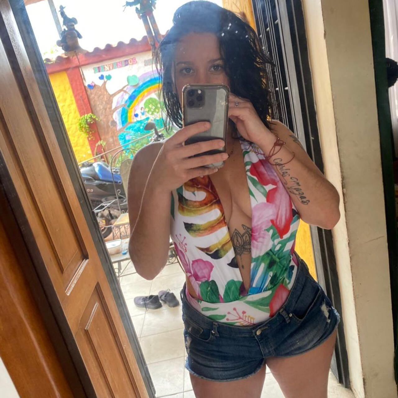 Latina Caren