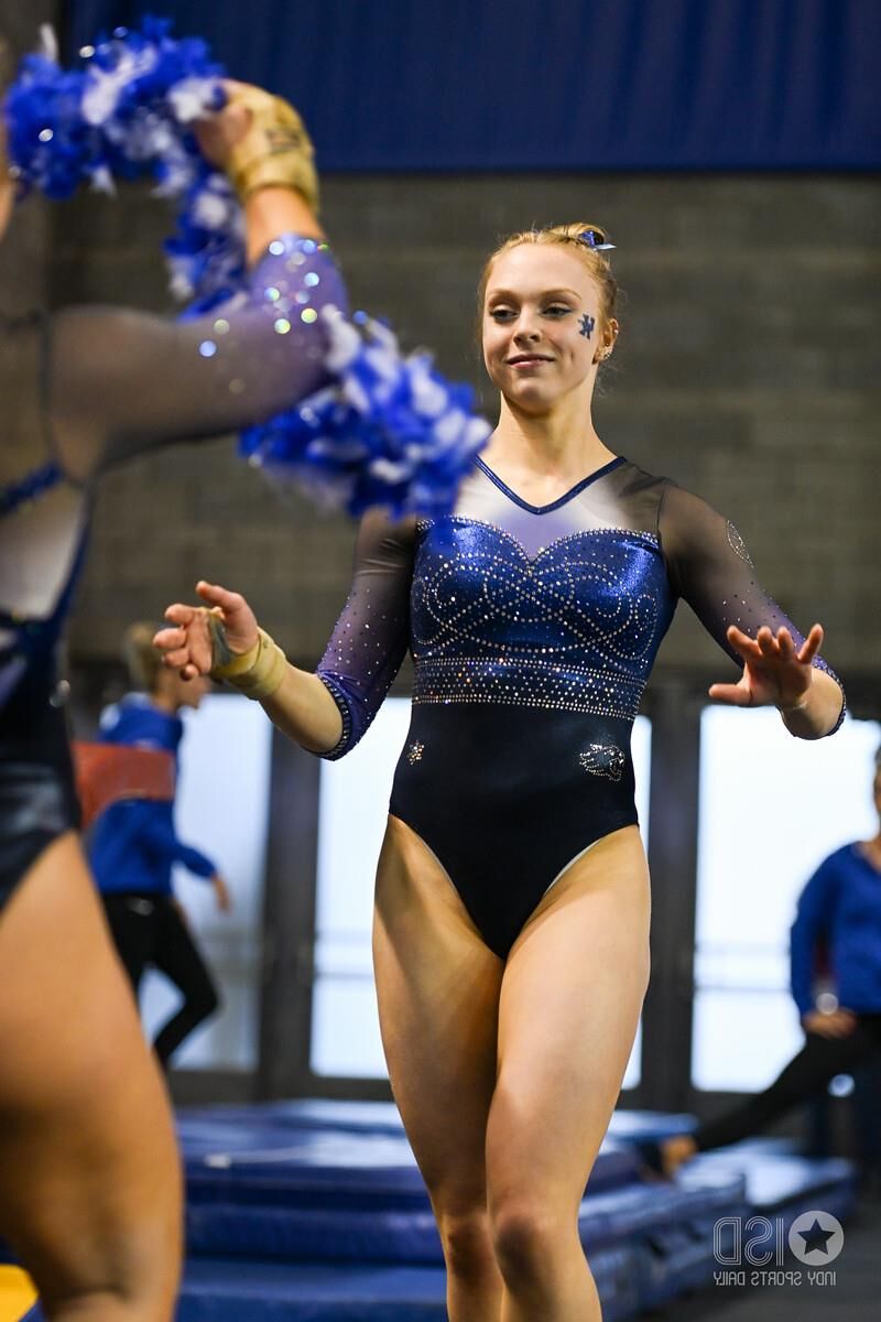 Very Hot College Gymnasts Part 