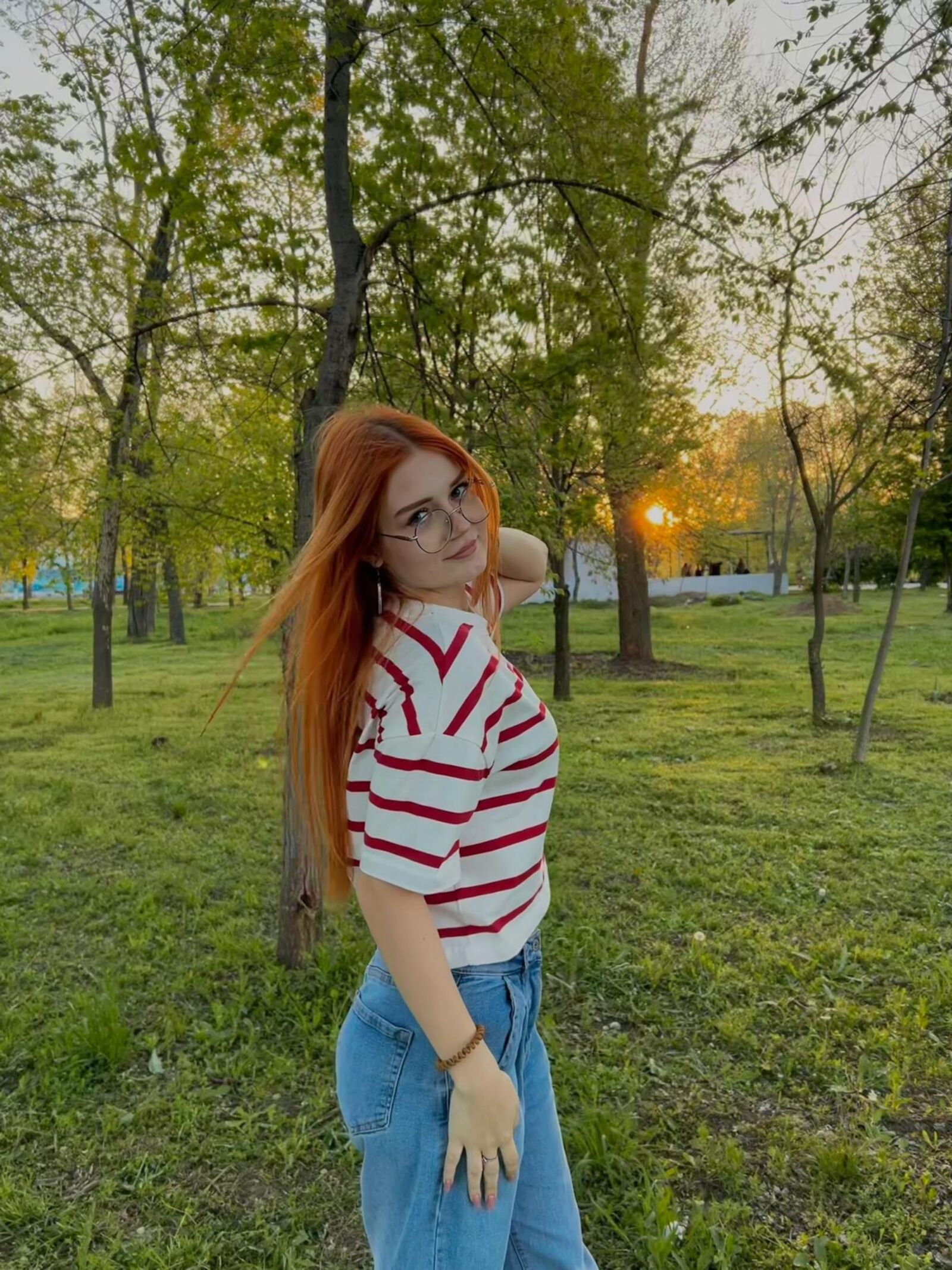 Не обнаженные подруги смешаны