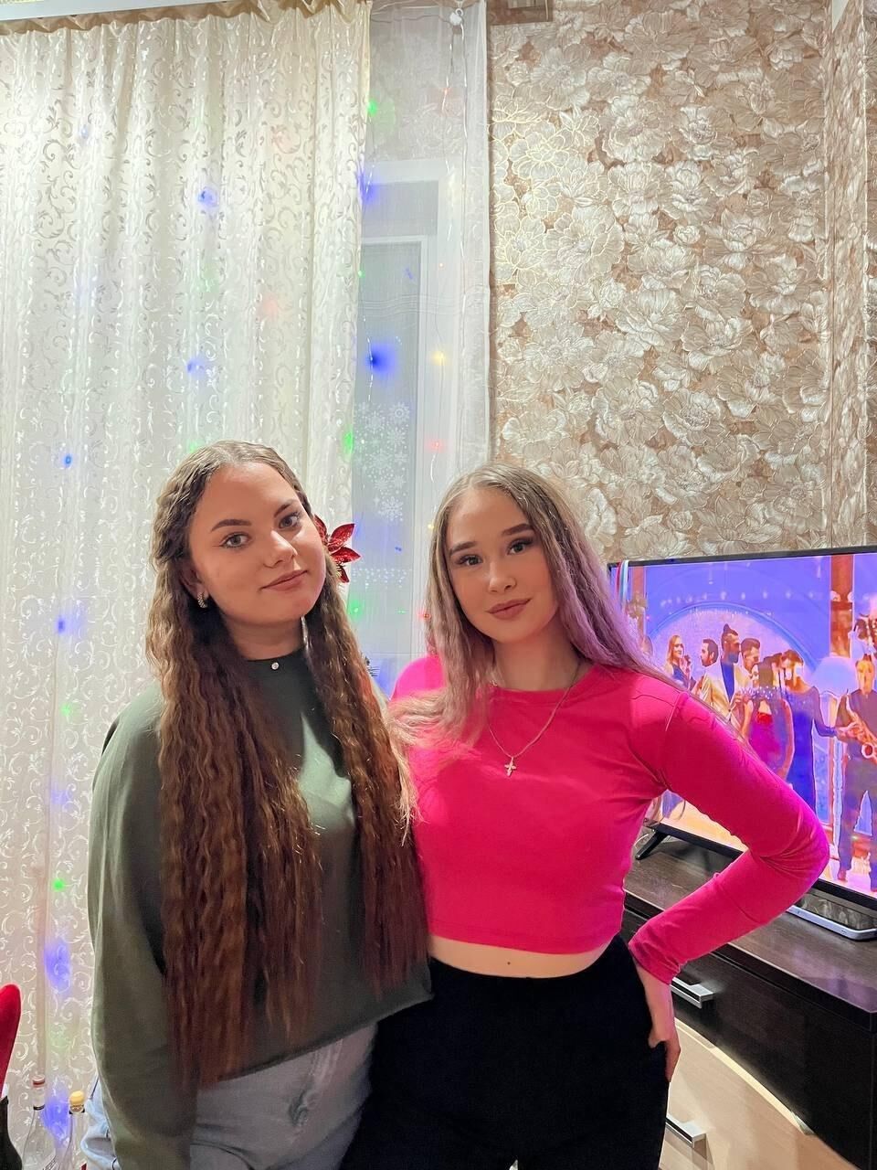 Non Nude Girlfriends Mixed 