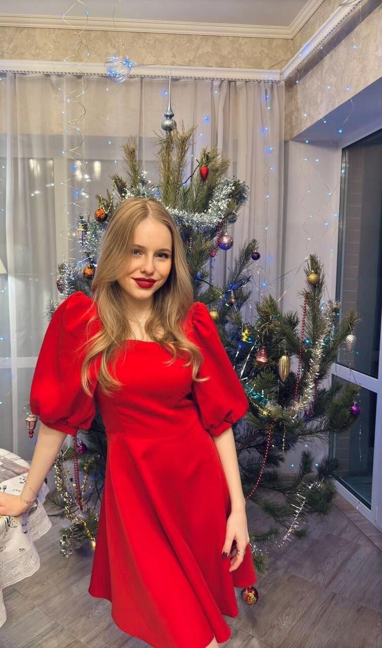 Не обнаженные подруги смешаны