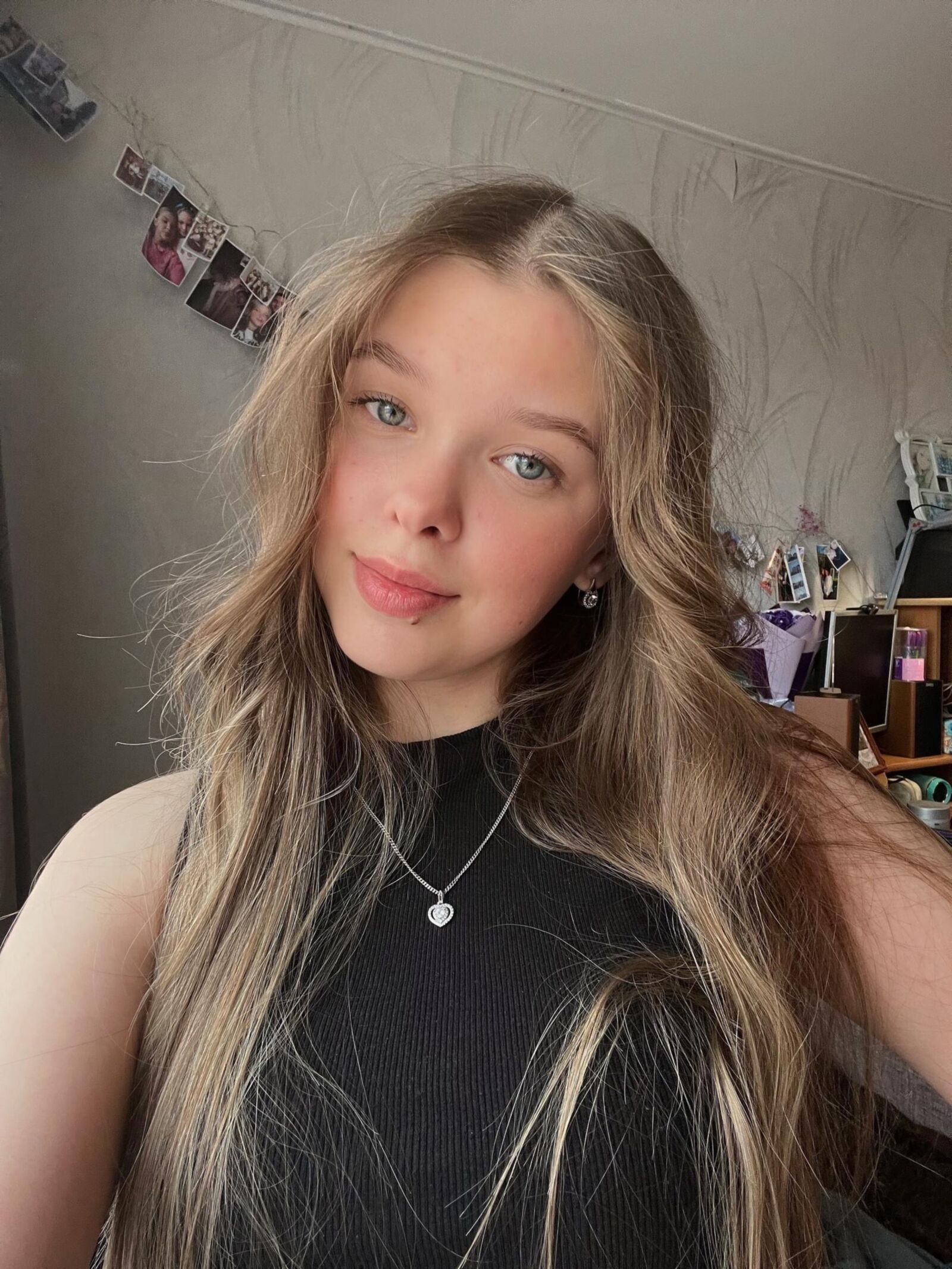 Non Nude Girlfriends Mixed 