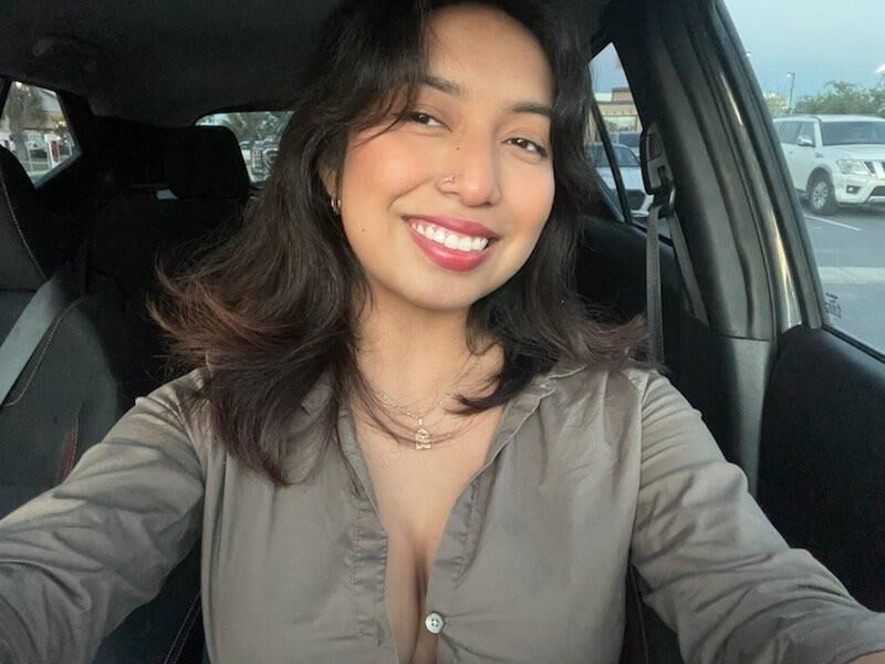 Latina GF mit riesigen Melker