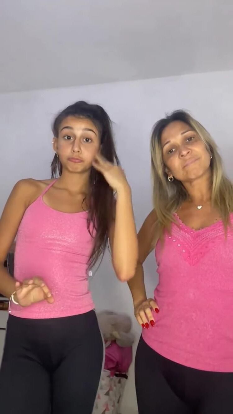 Sexy bloggers with there moms