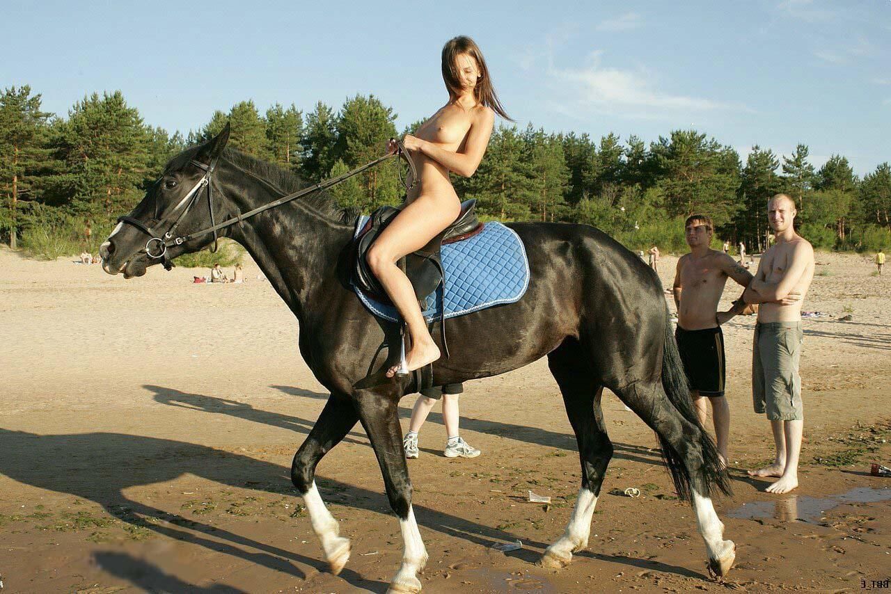 Chicas y caballos