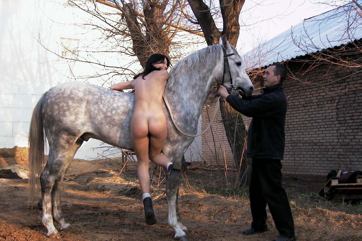 Chicas y caballos