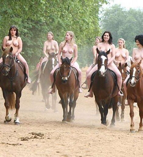 Chicas y caballos