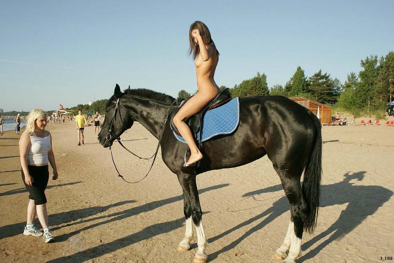 Chicas y caballos