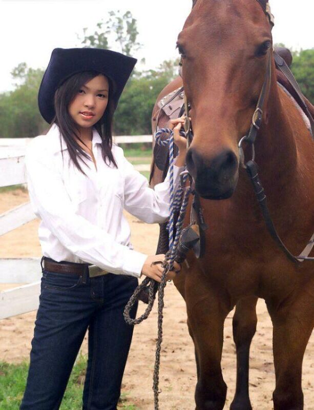 Chicas y caballos