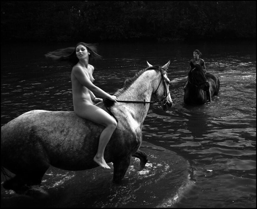 Chicas y caballos
