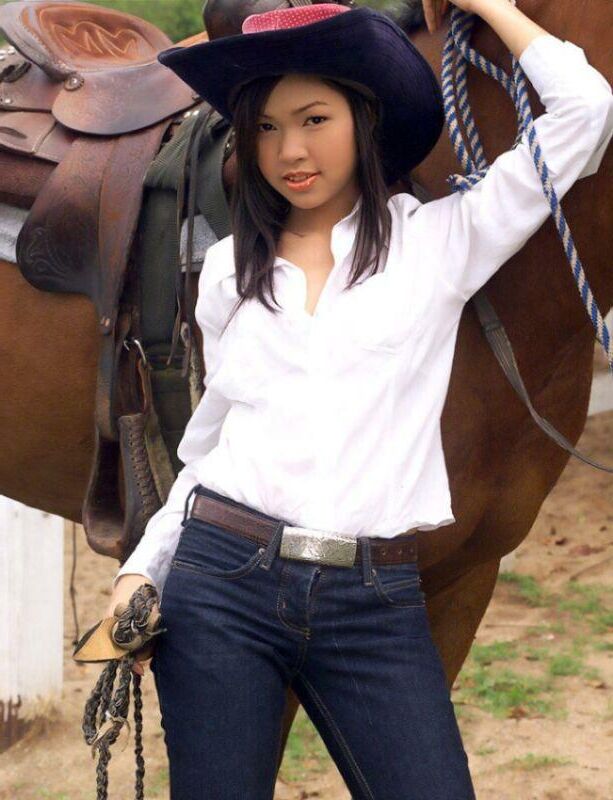Chicas y caballos