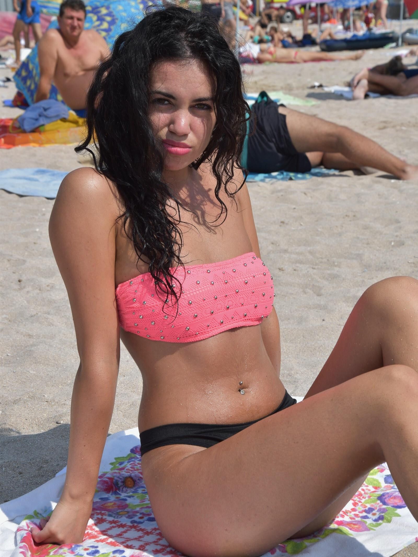 Young Nanna Nudist se tapa
