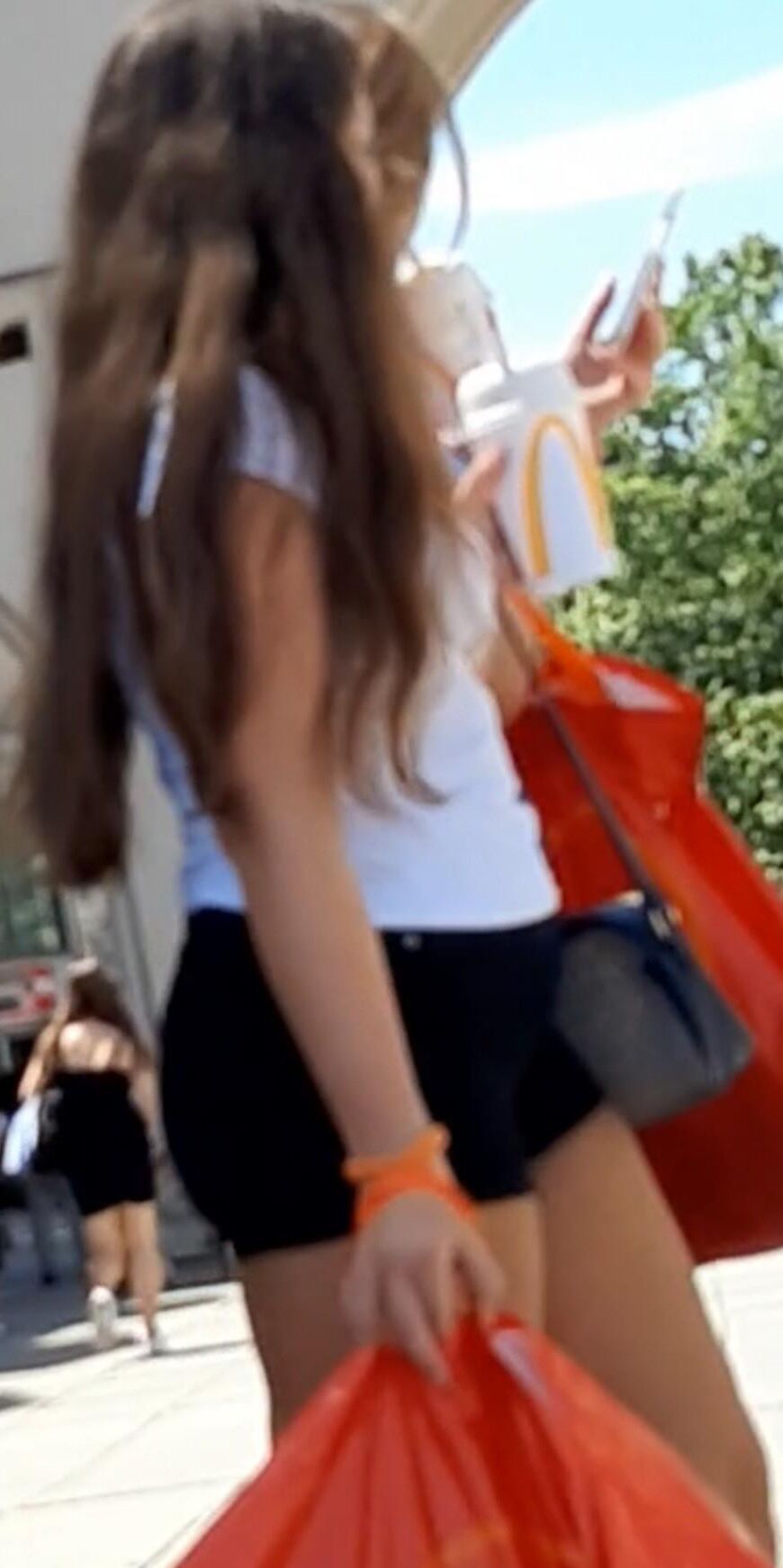 Streetgirls en pantalones cortos