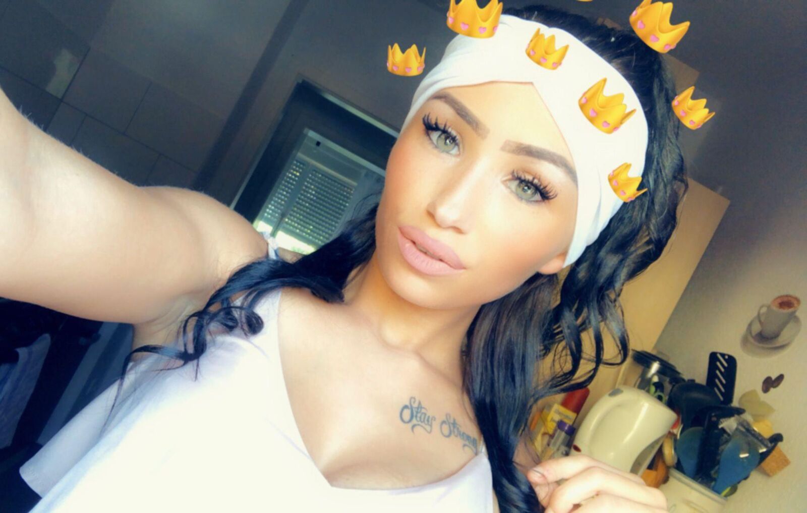 Whuch pics of my gf would you use to jerk off? 