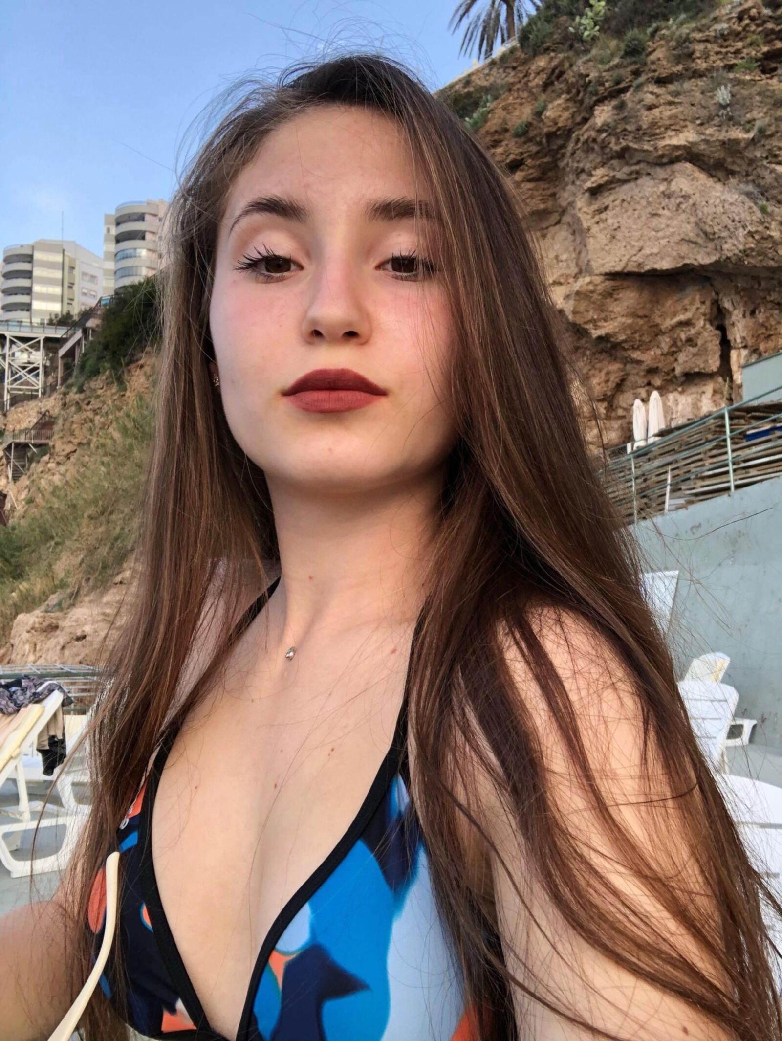 Novias no desnudas mixtas