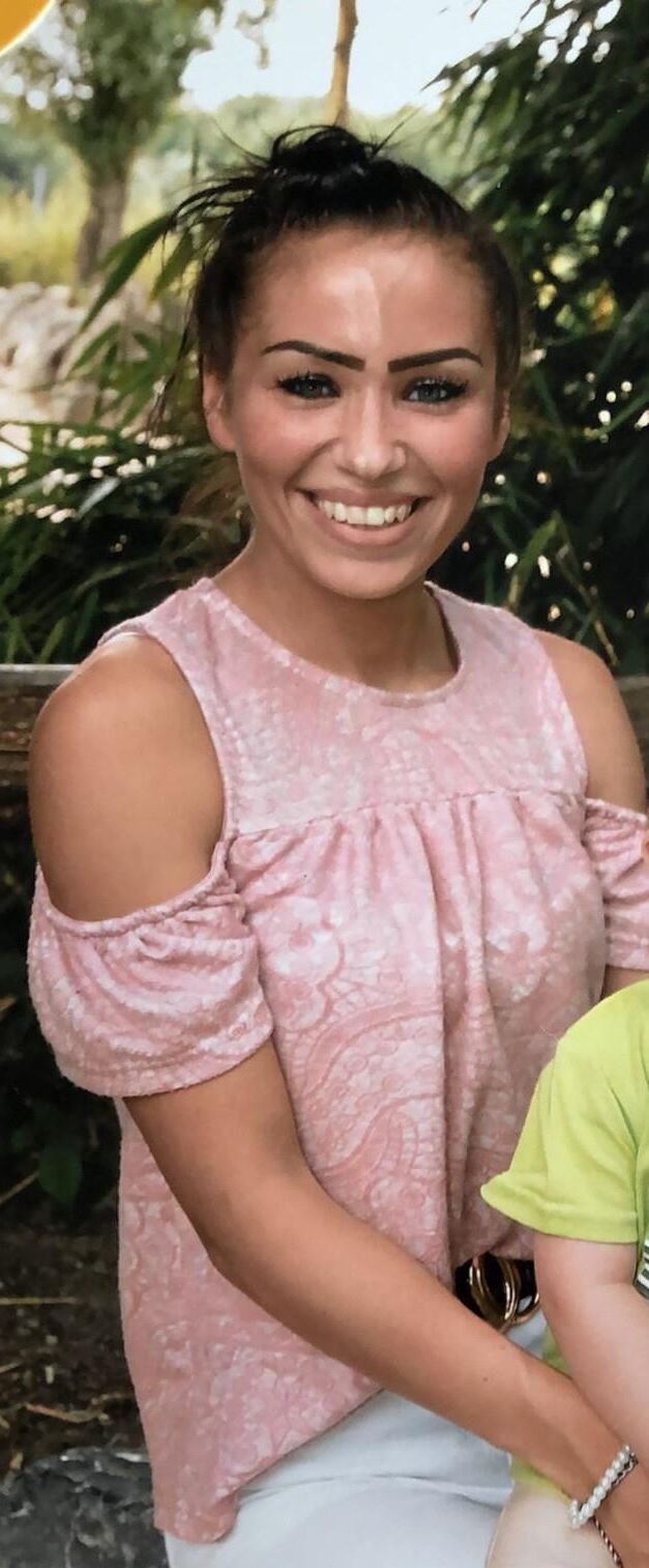 Whuch pics of my gf would you use to jerk off? 