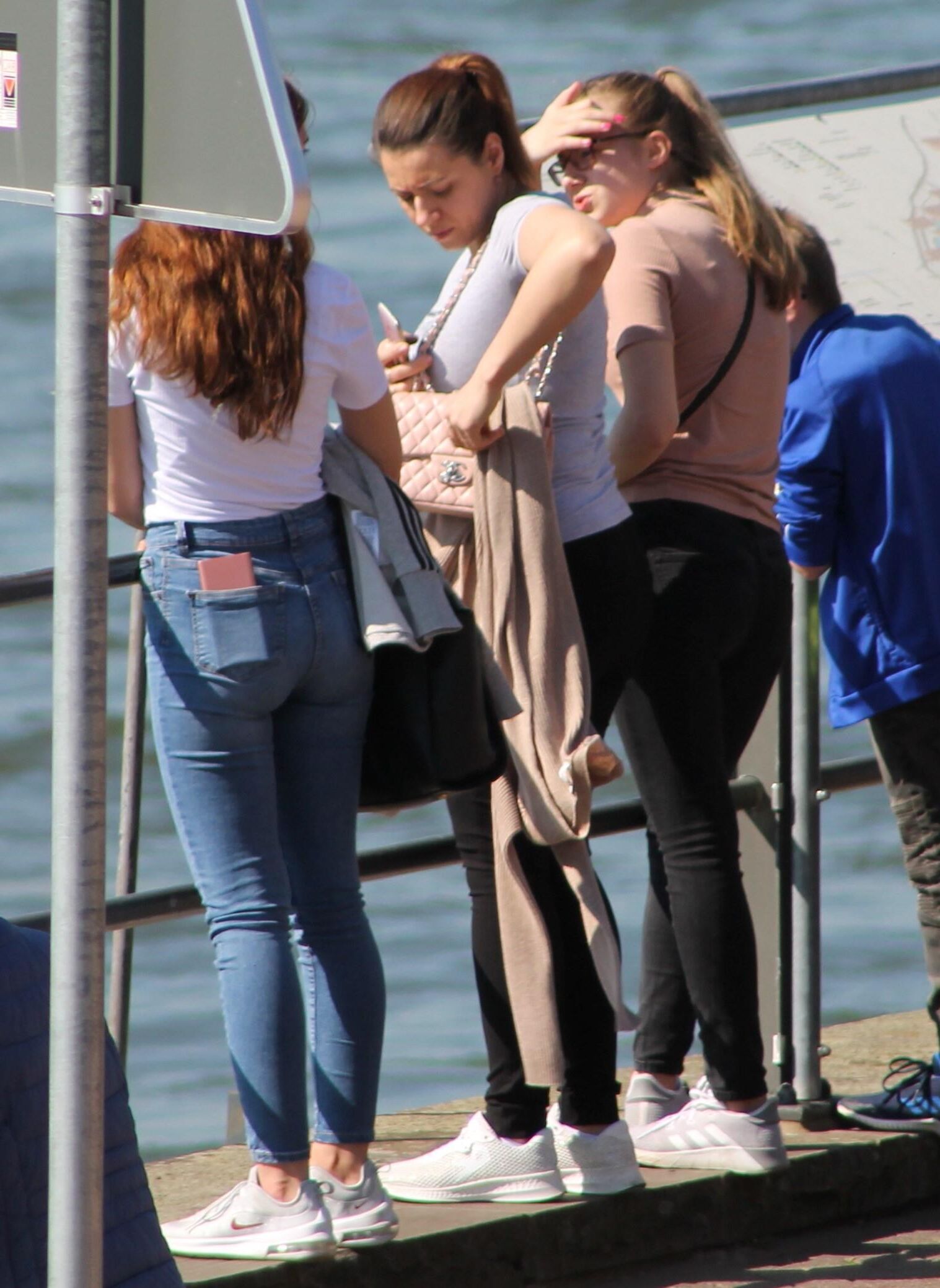 Candid Girls Teen Street Voyeur 