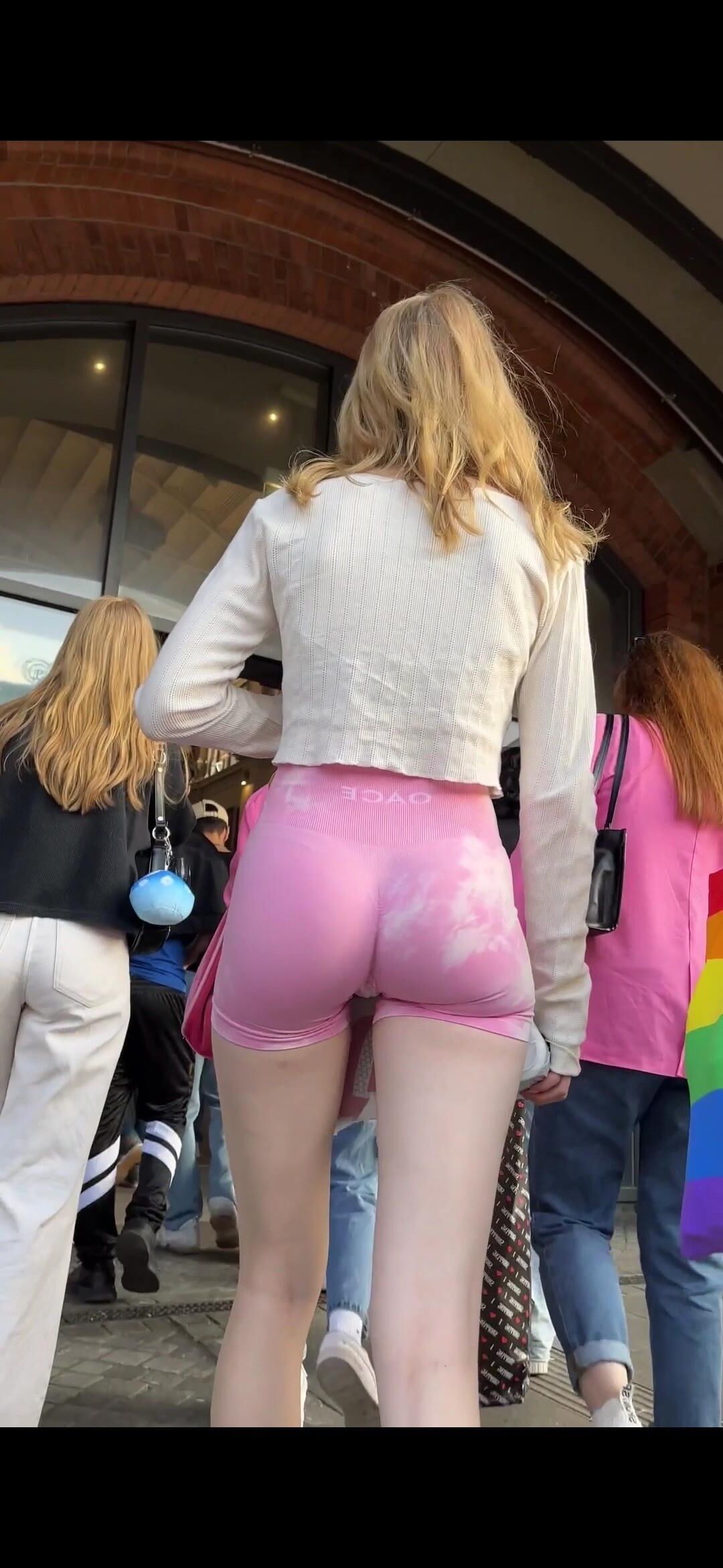 Candid Teen Bubble Butt Tight Shorts