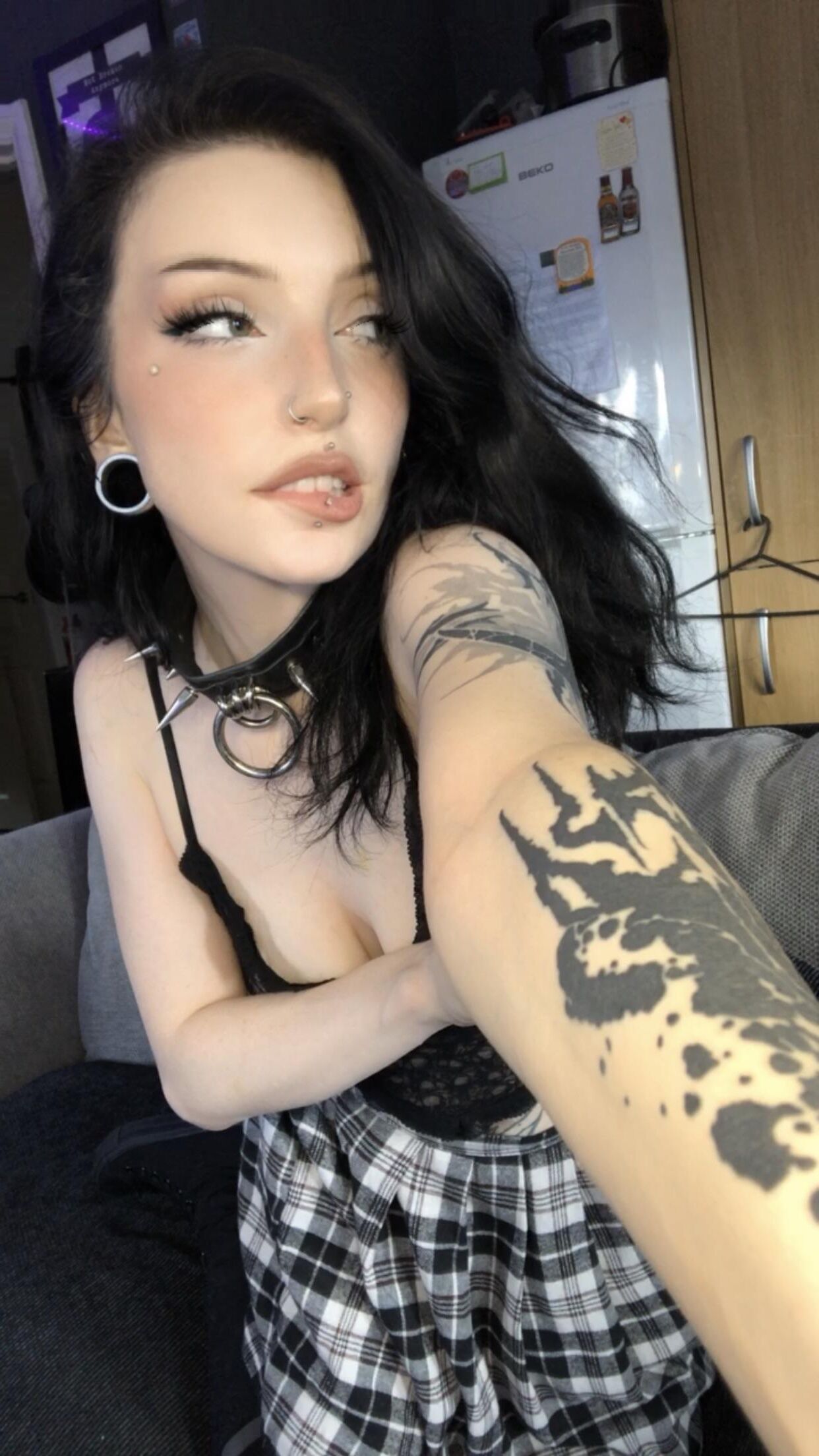 ICE_QUEEN_