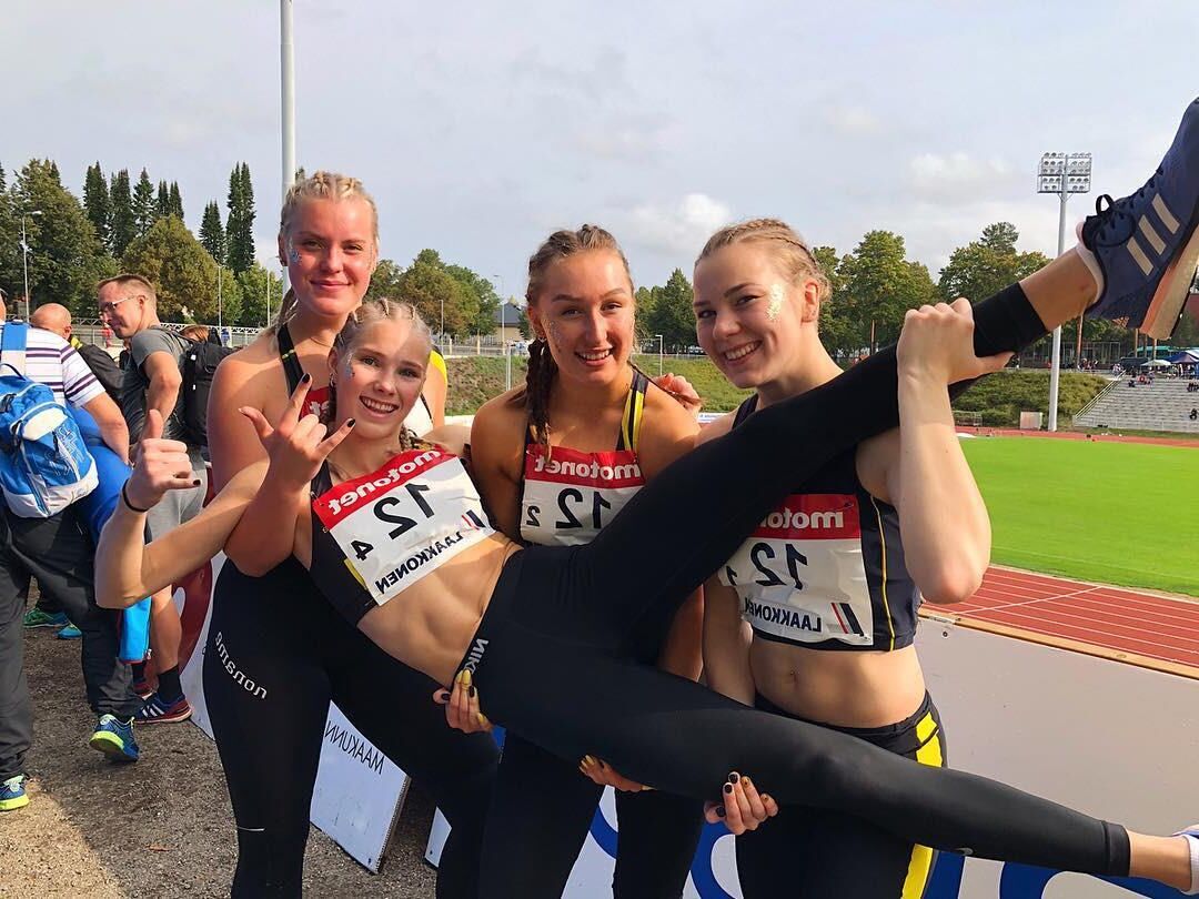 Slutty sporty athletes teasing you 