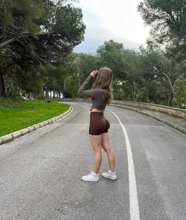 bubble butt babe