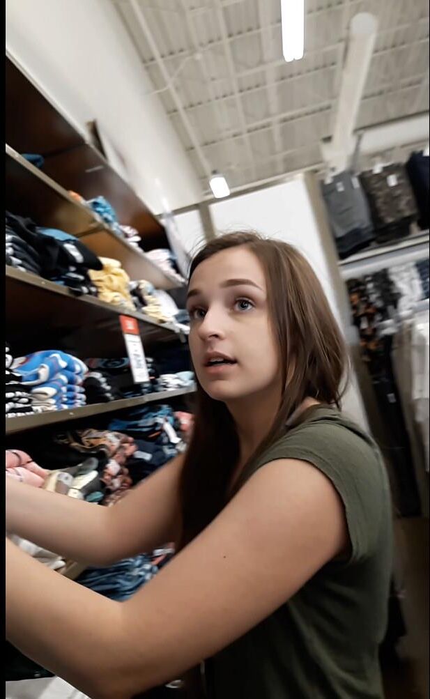 Teen in jeans at Old Navy