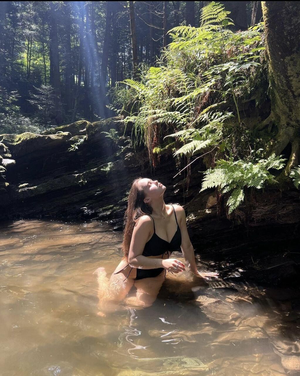Julia | busty teen | large TITS and ASS #