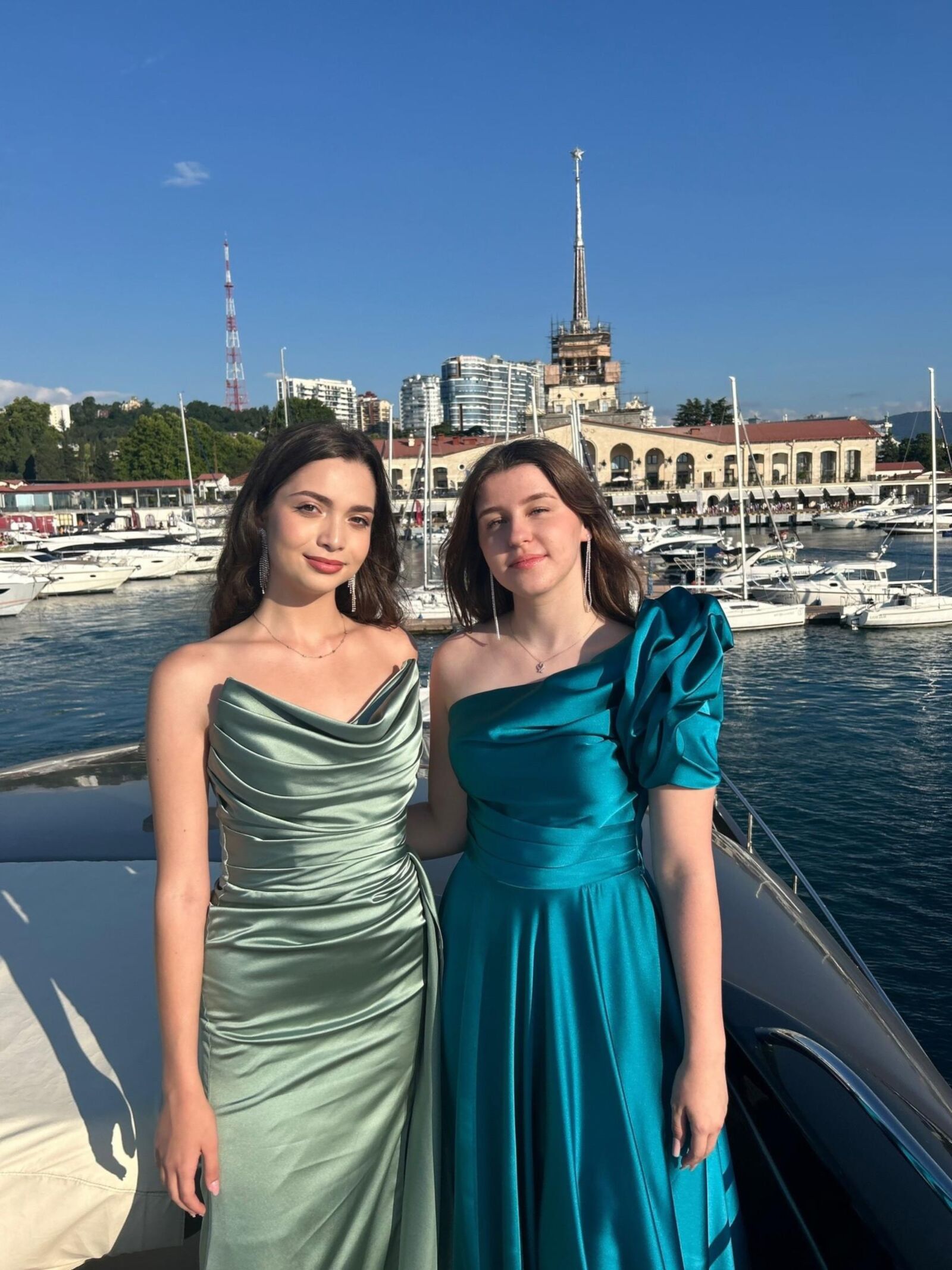 Novias no desnudas mixtas