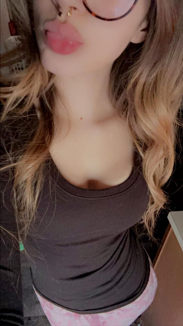  year old big titted skinny snap slut Ava
