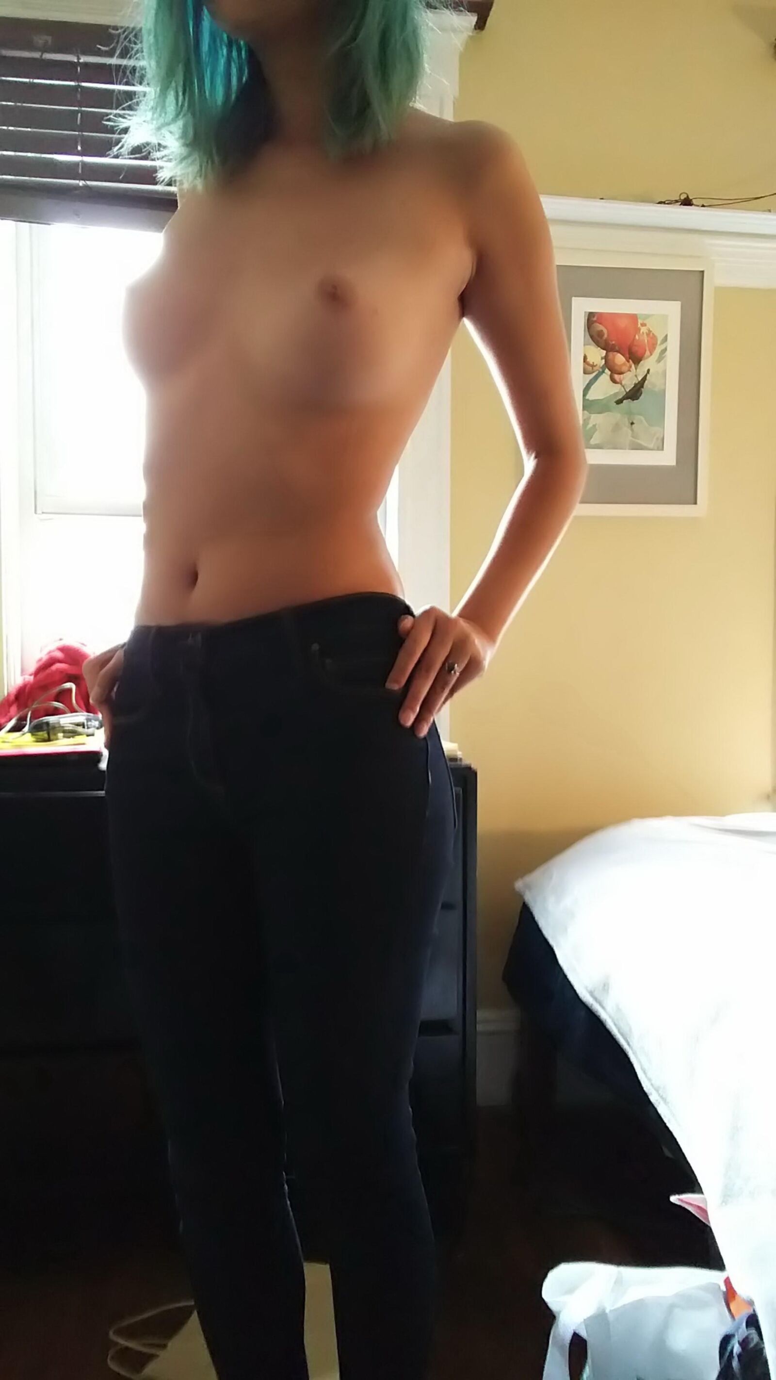 .... ,, ...、、 ..セクシーなアジアのティーンセルフィー