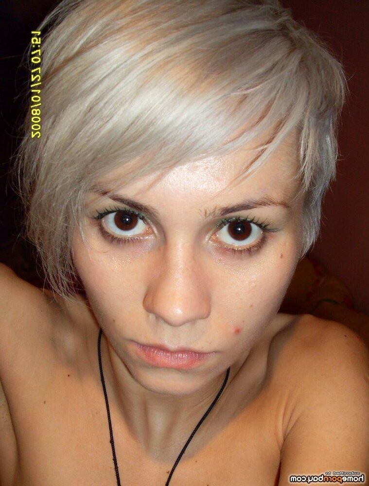 AMA Tiny Bleached Pixie